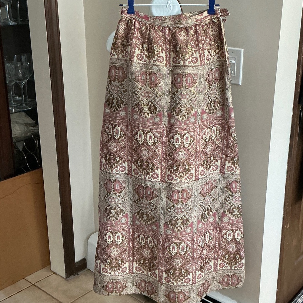 VTG NELLY DE GRAB DUSTY PINK, GOLD METALLIC, BROCADE, LONG A LINE SKIRT